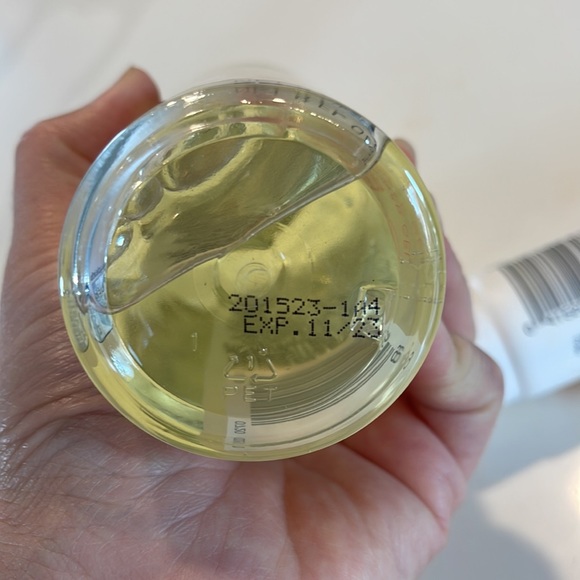 ‼️ SALE ‼️ 2x ETOS HONEY CHAMOMILE HAND LOTION & SHOWER GEL - Picture 4 of 4